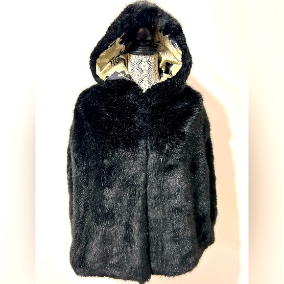 Animapop Jackets & Blazers - Animapop black hooded bomber length cape